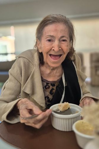 71c43d5e-dcfc-449a-9313-cb82b5ce3ee8 (1)